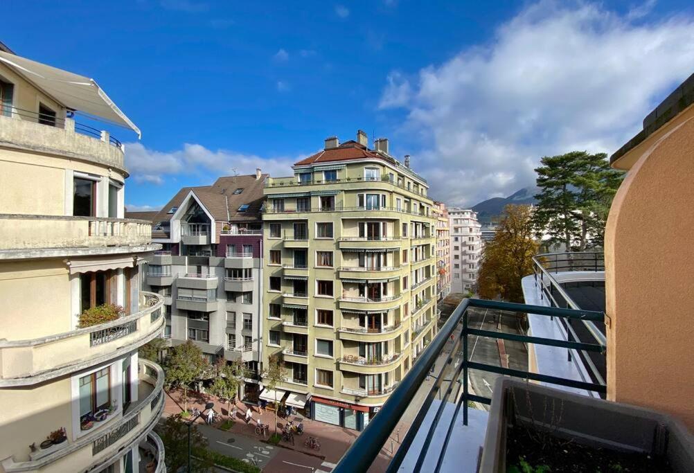 Toit-Terrasse Traversant Plein Centre 100M Du Lac Lejlighed Annecy Eksteriør billede